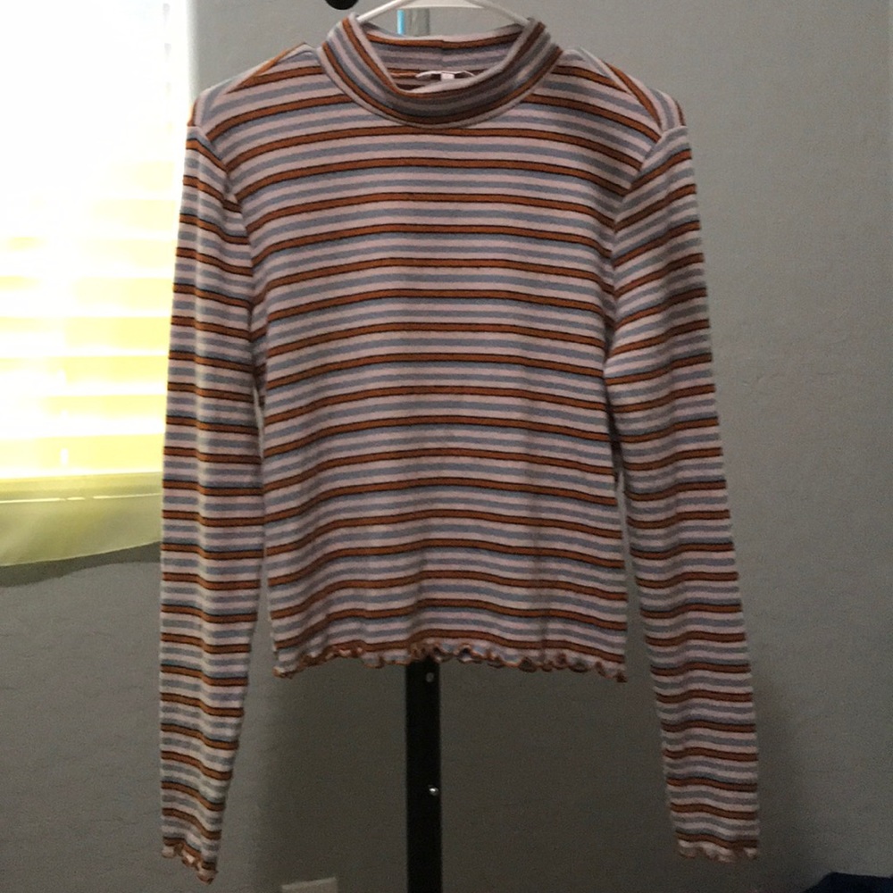 Long sleeve mock turtleneck